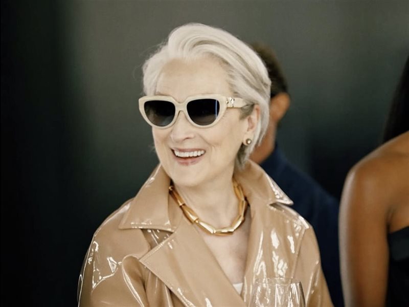 ميريل ستريب وستانلي توتشي يخطفان الأضواء في عرض Dolce & Gabbana بميلانو