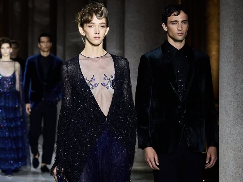 جورجيو أرماني يحتفل بخمسين عاماً من الابداع في عرض مؤثر داخل بيناكوتيكا دي بريرا بميلانو 