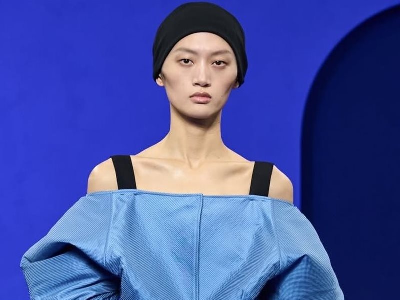 الأزرق يتصدر منصة لانفان لربيع وصيف 2026 بتوقيع بيتر كوبينغ