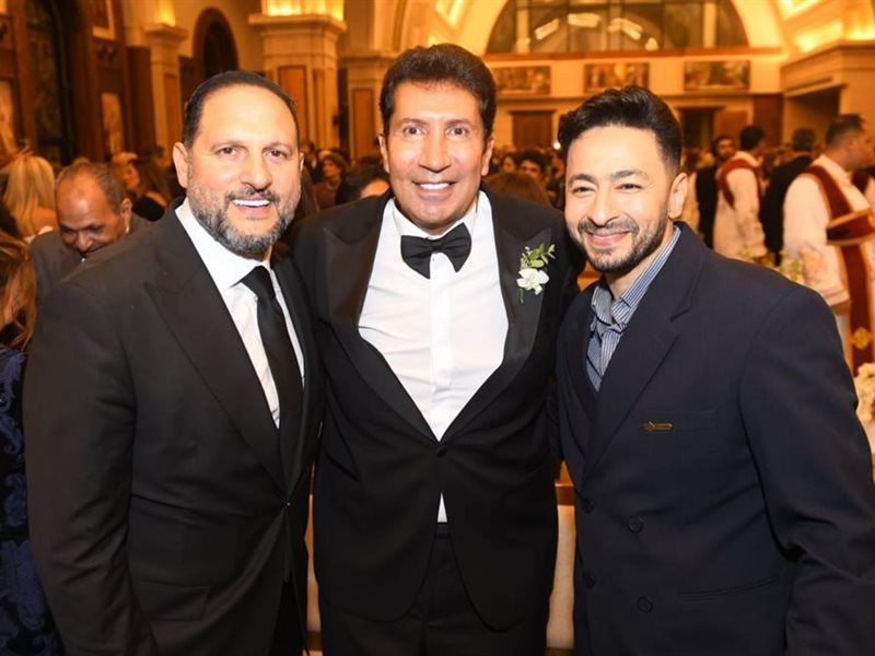 هاني رمزي يحتفل بزفاف ابنه بحضور نجوم الفن والمشاهير.. صور