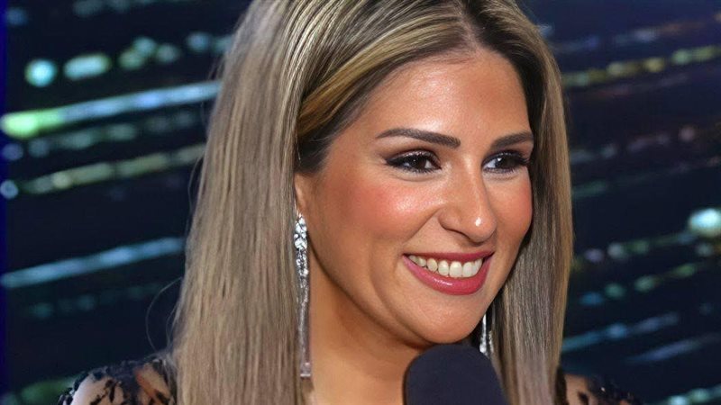 الإعلامية آيات أباظة