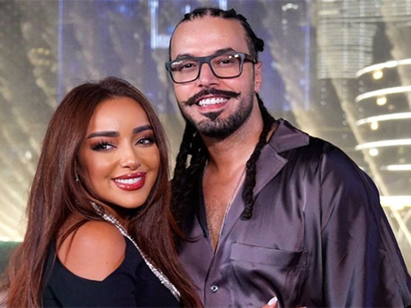 عبد الفتاح الجريني لزوجته في عيد ميلادها: أنتِ أحلى أغنية في حياتي وأجمل ما رأت عيني