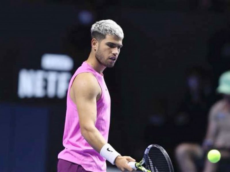 ألكاراز ضد سينر نهائي Six Kings Slam يعيد إثارة العام الماضي