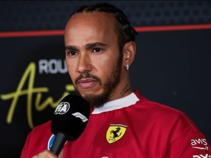 هاميلتون يرد على شائعات هورنر التركيز على السباق وليس الضوضاء