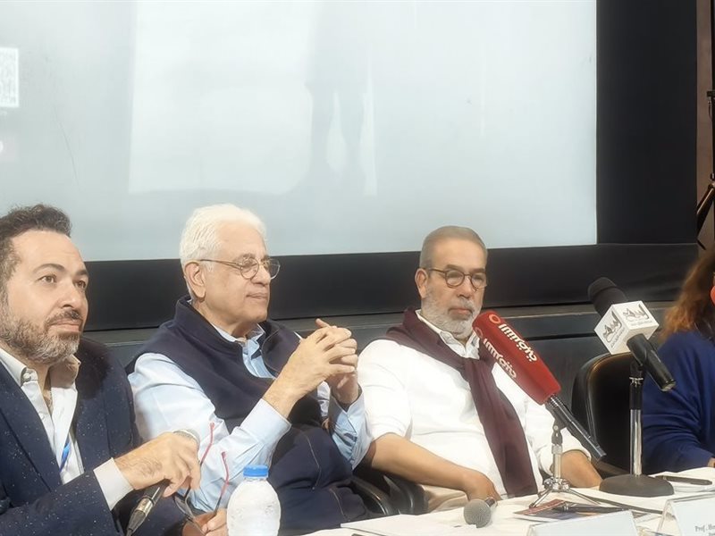 مدحت العدل يشارك في المؤتمر الصحفي لملتقى القاهرة الدولي للمسرح الجامعي في دورته السابعة