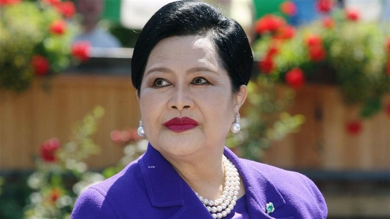 وفاة الملكة الأم