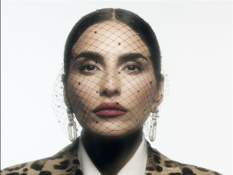 Dolce & Gabbana تطلق مجموعة “Flawless Look”: جمال يدوم من الصباح حتى المساء