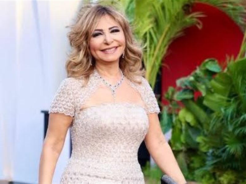 لميس الحديدي في ختام الجونة : الفساتين والريد كاربت جزء من الإبهار ولا يعيب المهرجان