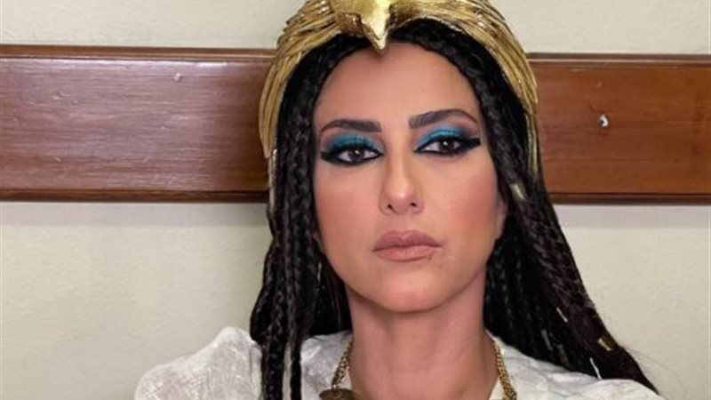 حنان مطاوع بإطلالة