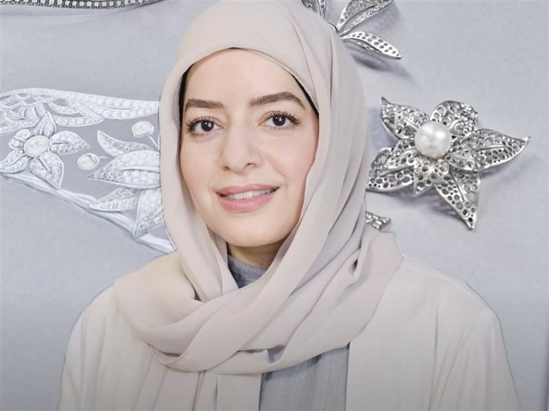 عائشة العطية تفوز بمشروع تصميم تاج حصري بالتعاون بين دار شوميه ومتاحف قطر