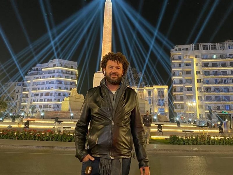 مازن المتجول مخرج حفل افتتاح المتحف المصري الكبير  