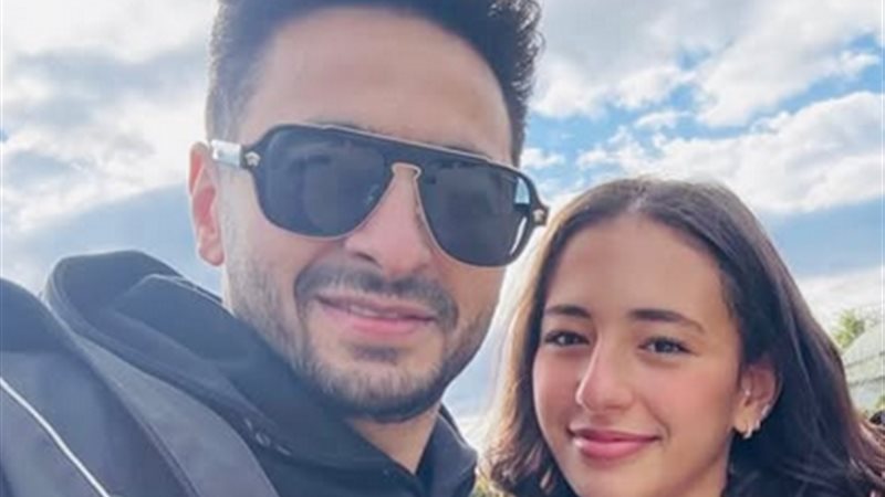 حمادة هلال وابنته