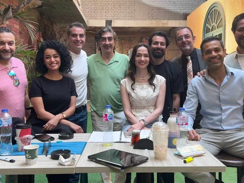 بالصور.. صدقي صخر من كواليس فيلمه قصر الباشا