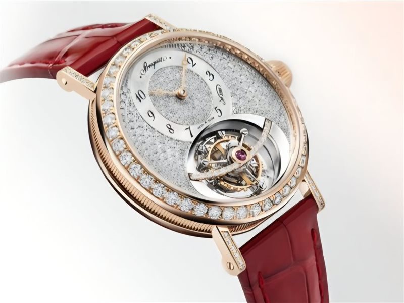 ساعة Tourbillon تتصدر موضة 2025 النسائية من Breguet.. حين تلتقي الدقة بالفخامة