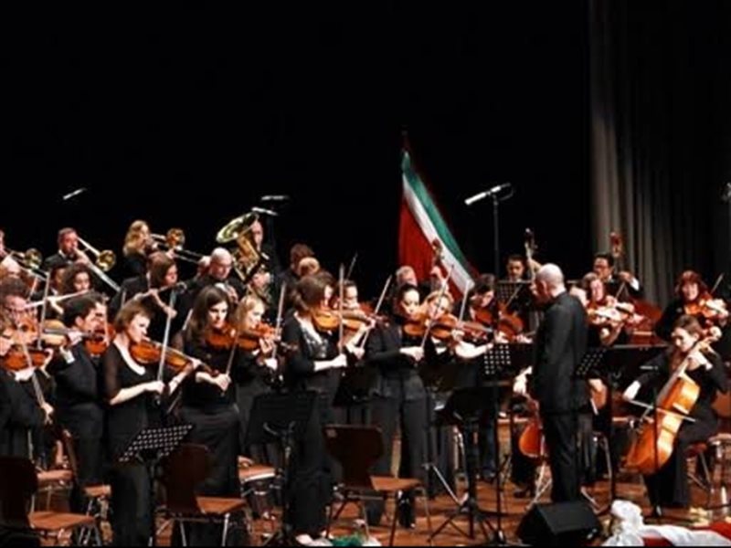 لأول مرة في تاريخ الإمارات… الأوركسترا الوطنية توحّد النغم بين إمارات الدولة السبع