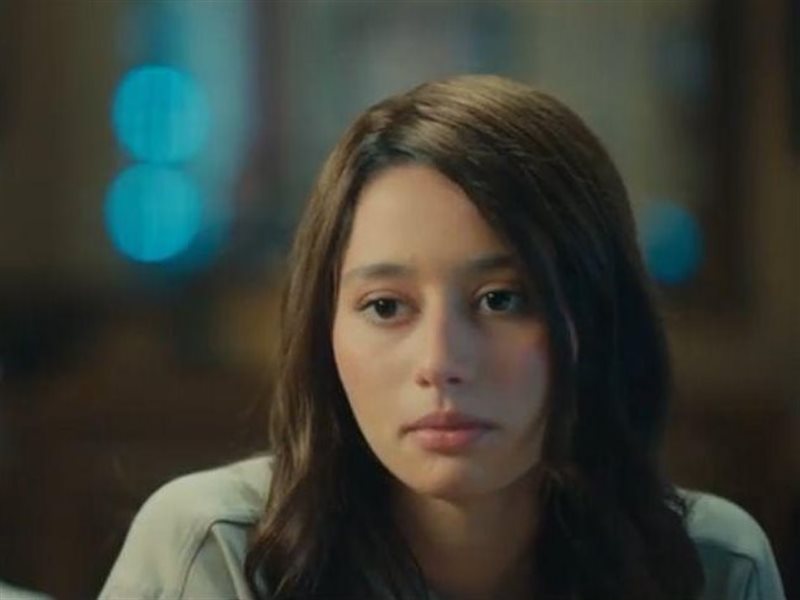 شجاعة لينا صوفيا تسقط المتحرش وتقوده للسجن في لينك