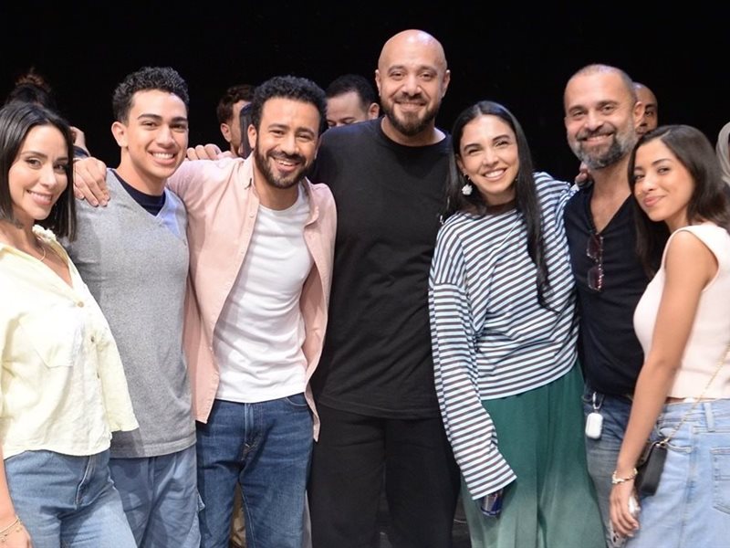 أحمد داود وسلمى أبو ضيف ينتهيان من تصوير فيلم 