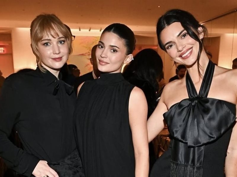 أمسية ديور تتلألأ بنجوم هوليوود في بيفرلي هيلز احتفالاً بإطلاق جوناثان أندرسون