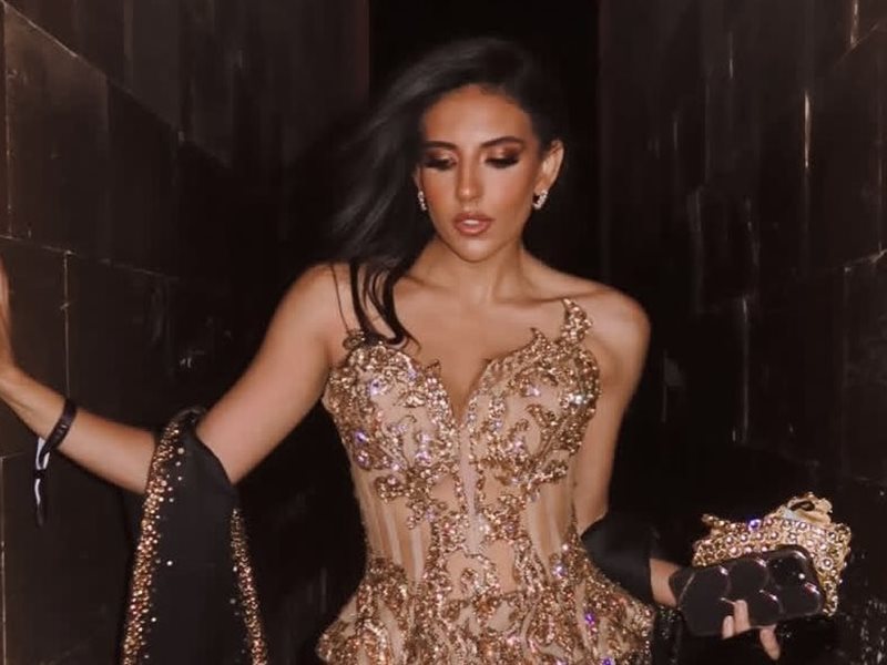 هادية غالب تتألق بإطلالة ملكية وتستحضر روح كليوباترا في حدث Vogue Arabia بتوقيع هاني البحيري