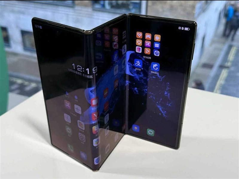 تعرف علي سعر ومواصفات Galaxy Z TriFold