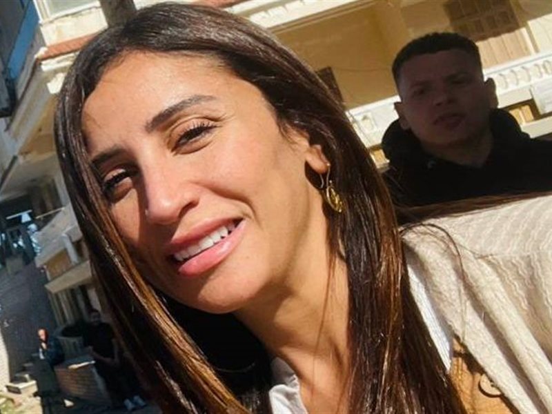 أحمد السعدني ودينا الشربيني في كواليس 