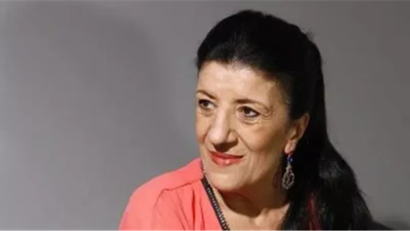 الفنانة الجزائرية