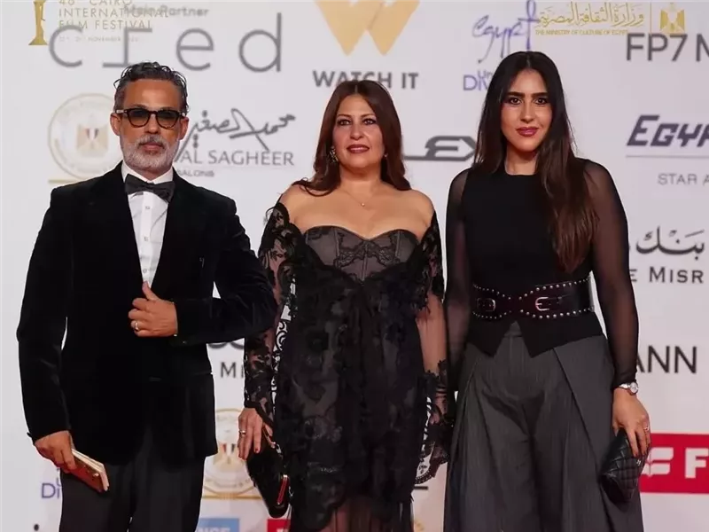 تكريم عفاف بن محمود بجائزة أفضل ممثلة عن دورها في فيلم 