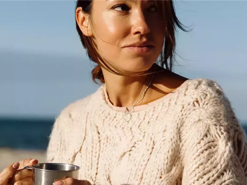 تناول ملعقة صغيرة من زيت جوز الهند كل صباح  واستمتع بهذه الفوائد