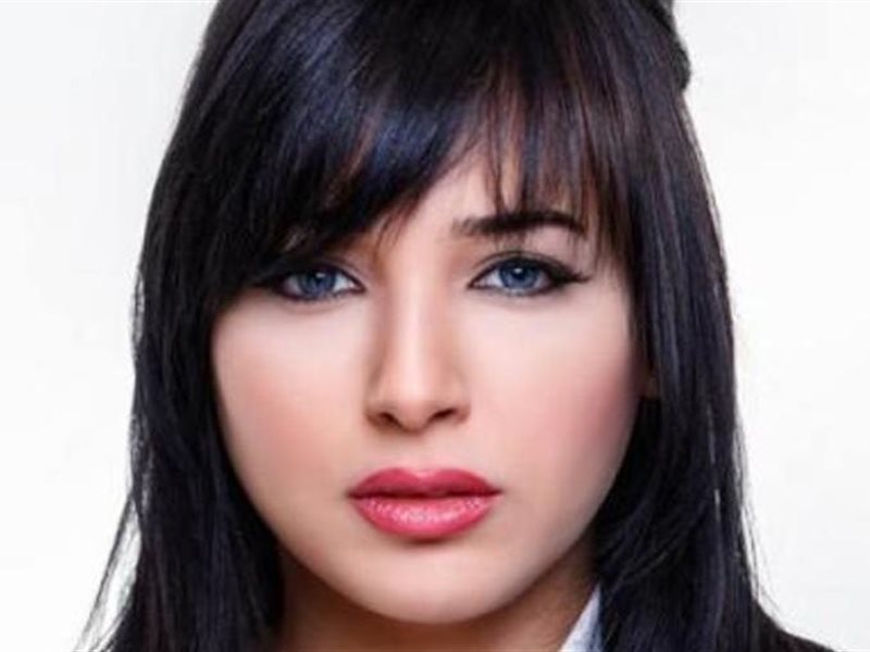 ساندى تطرح  أغنيتها 