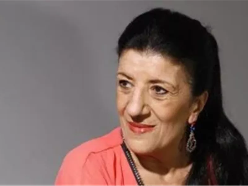 وفاة الفنانة الجزائرية الكبيرة بيونة عن عمر ناهز 73 عاما