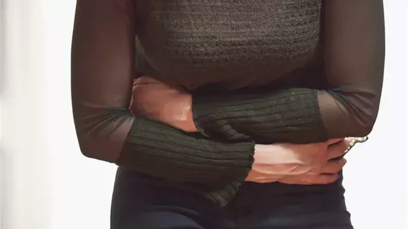 الامساك وانقطاع الطمث