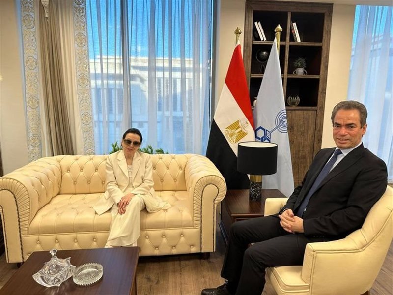 أحدث ظهور للنجمة الكبيرة نجاة الصغيرة أثناء زيارتها دار الأوبرا بالعاصمة الإدارية الجديدة