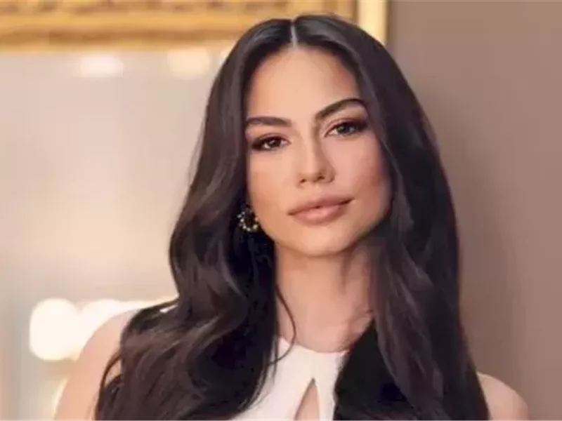 ديميت أوزدمير تحصد جائزة “المرأة الملهمة” لعام 2025 وتؤكد حضورها الفني والإنساني