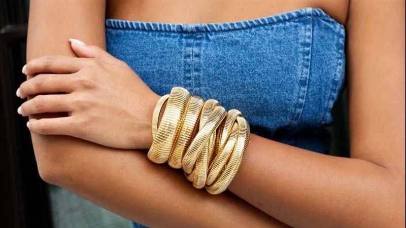 Layering in accessories