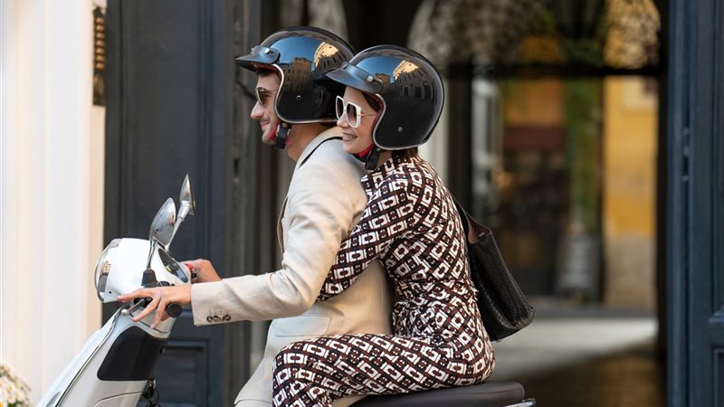 إميلي في باريس 