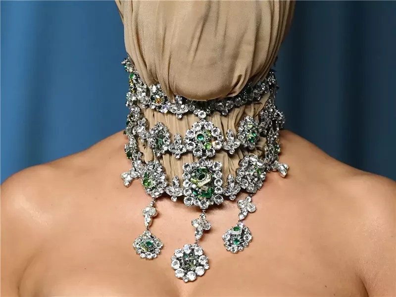 المجوهرات ذات التصميم المبتكر هي أقوى تعبير لهذا الموسم