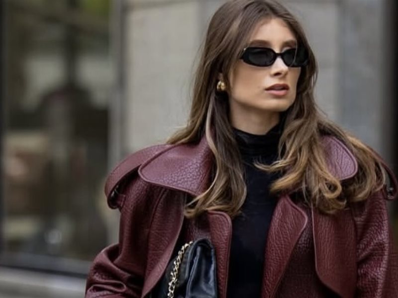 عودة الكلاسيكيات: المعاطف الجلدية تستعيد مكانتها في خزائن الموضة العالمية