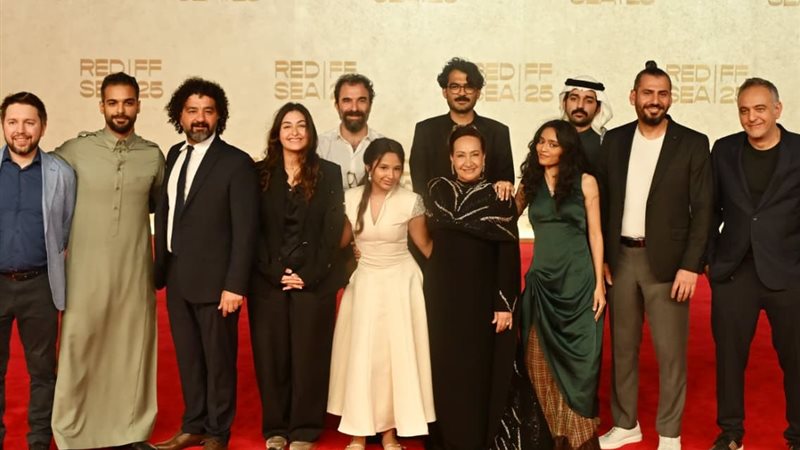 فريق عمل فيلم هجرة