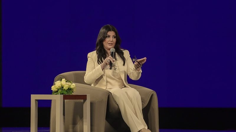 الإعلامية منى الشاذلي