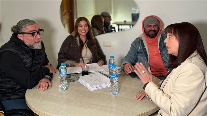 أبطال مسلسل أنا وهو