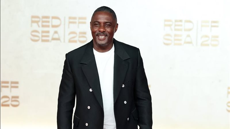 النجم العالمي إدريس