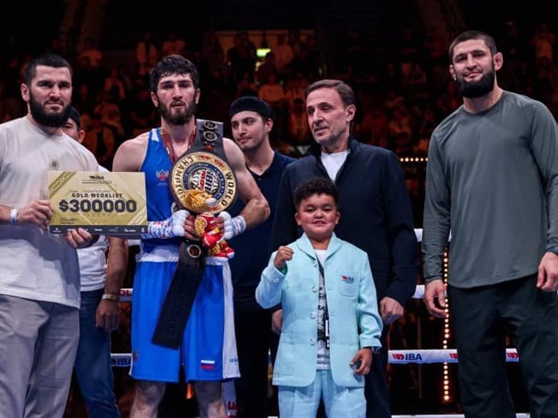 روسيا تتصدر بطولة العالم للملاكمة في دبي بـ7 ميداليات ذهبية