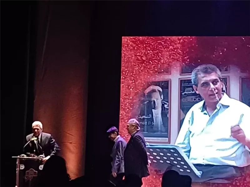 راجح داوود يكرم في مهرجان القاهرة للفيلم القصير ويسري نصر الله يستلم جائزة مروان حامد