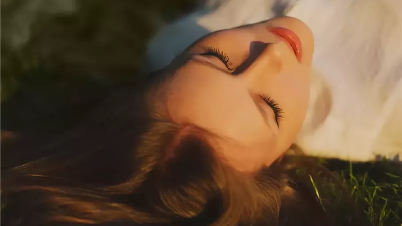 العناية بالبشرة