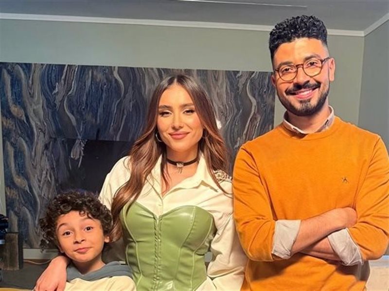 محمد أنور وهلا السعيد يواصلان تصوير المشاهد الداخلية لمسلسل 